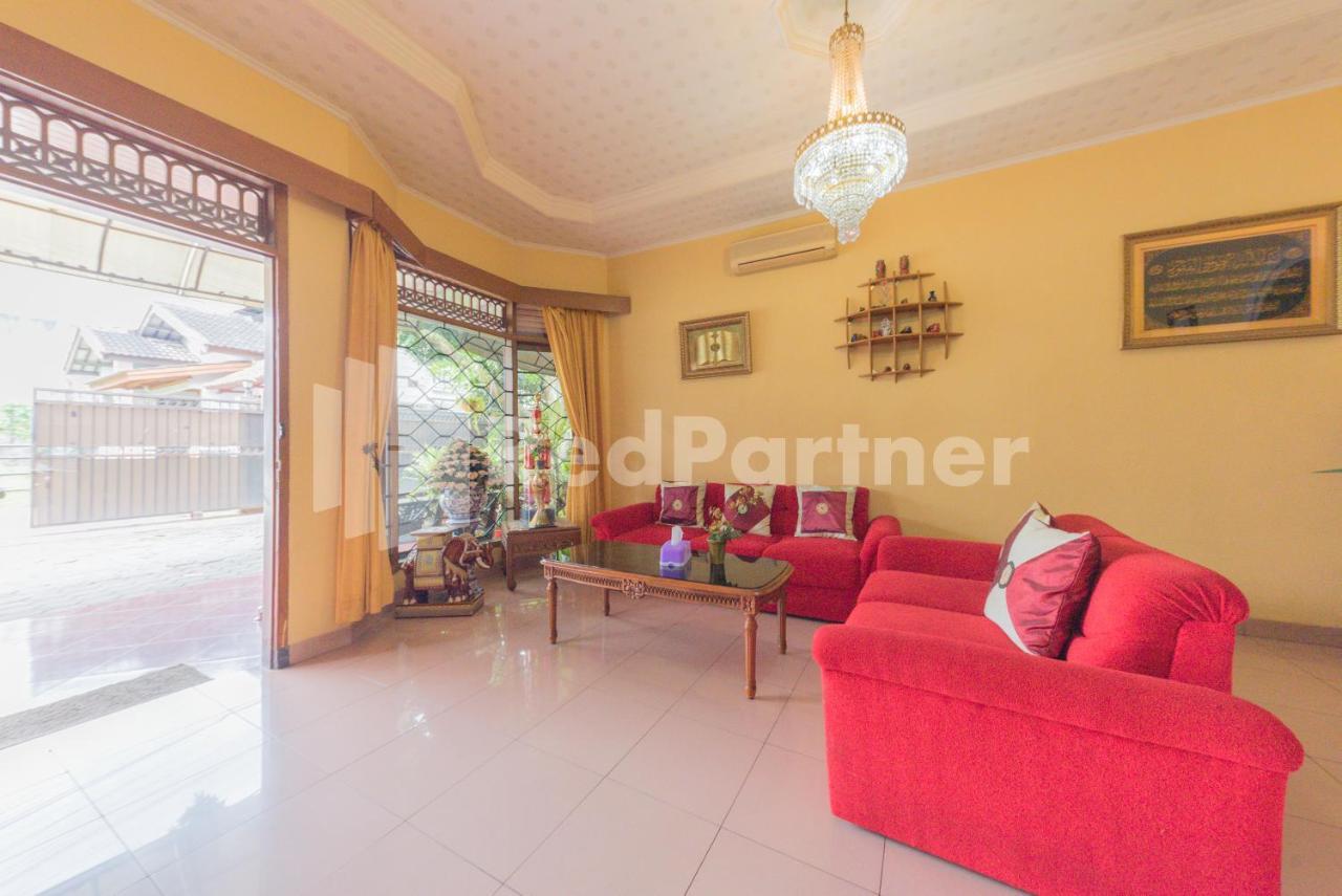 Orange Home Syariah Sukajadi Бандунг Екстер'єр фото