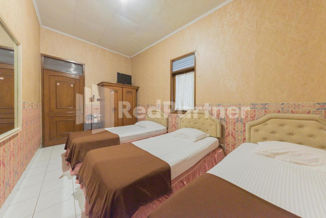 Orange Home Syariah Sukajadi Бандунг Екстер'єр фото